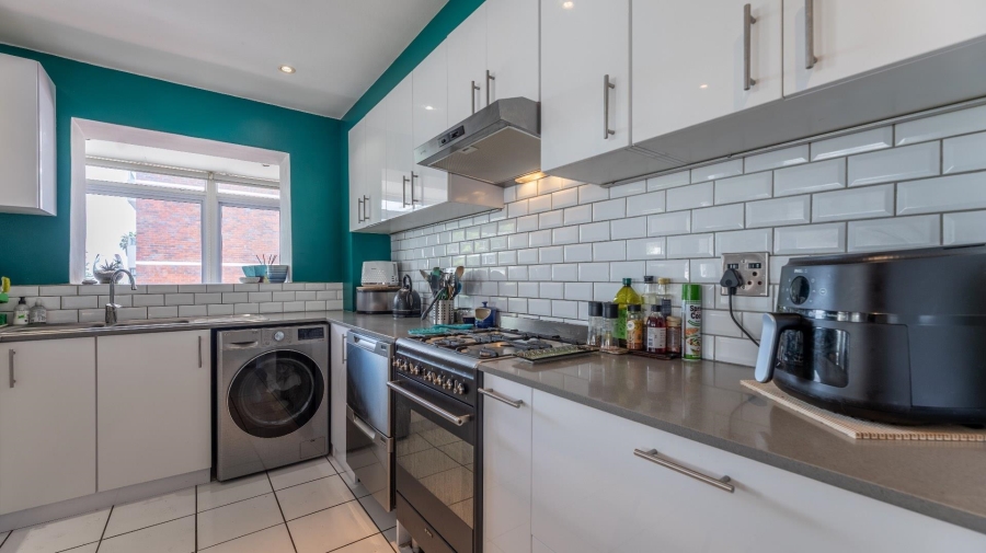 3 Bedroom Property for Sale in Sea Point Western Cape